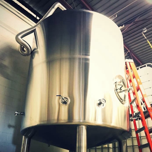 Cinder Block Brewery--50bbl Cold liquor tank